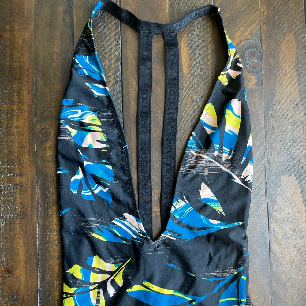 Volcom Brand New w/ Tags One Piece Swim - Picture 3 of 7